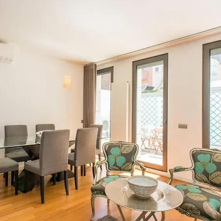 Elegant And Modern Apt In The Heart Of Lägenhet Lisboa