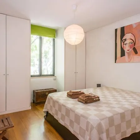 Elegant And Modern Apt In The Heart Of Lägenhet