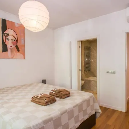 Elegant And Modern Apt In The Heart Of Lägenhet Lisboa