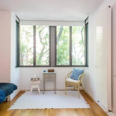 Apartment Elegant And Modern Apt In The Heart Of Lisbon